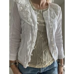 Bandolino women's cardigan, in a romantic style.100% cotton 8